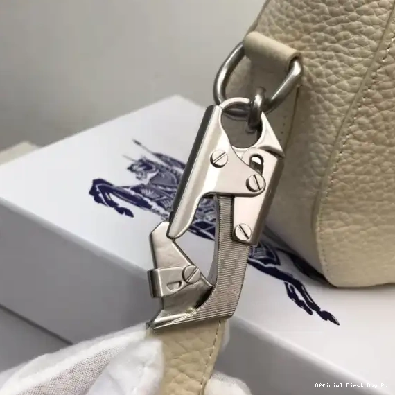 Official FirstBag Ru BURBERRY Small Knight Bag-24*8*23cm 0509